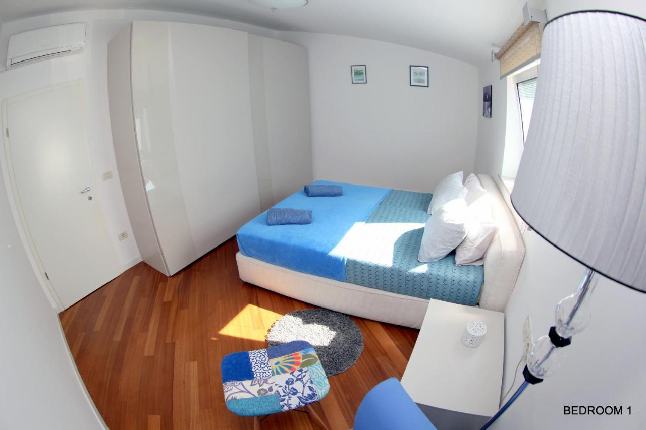 Luxury Marina View Apartment إيزولا المظهر الخارجي الصورة