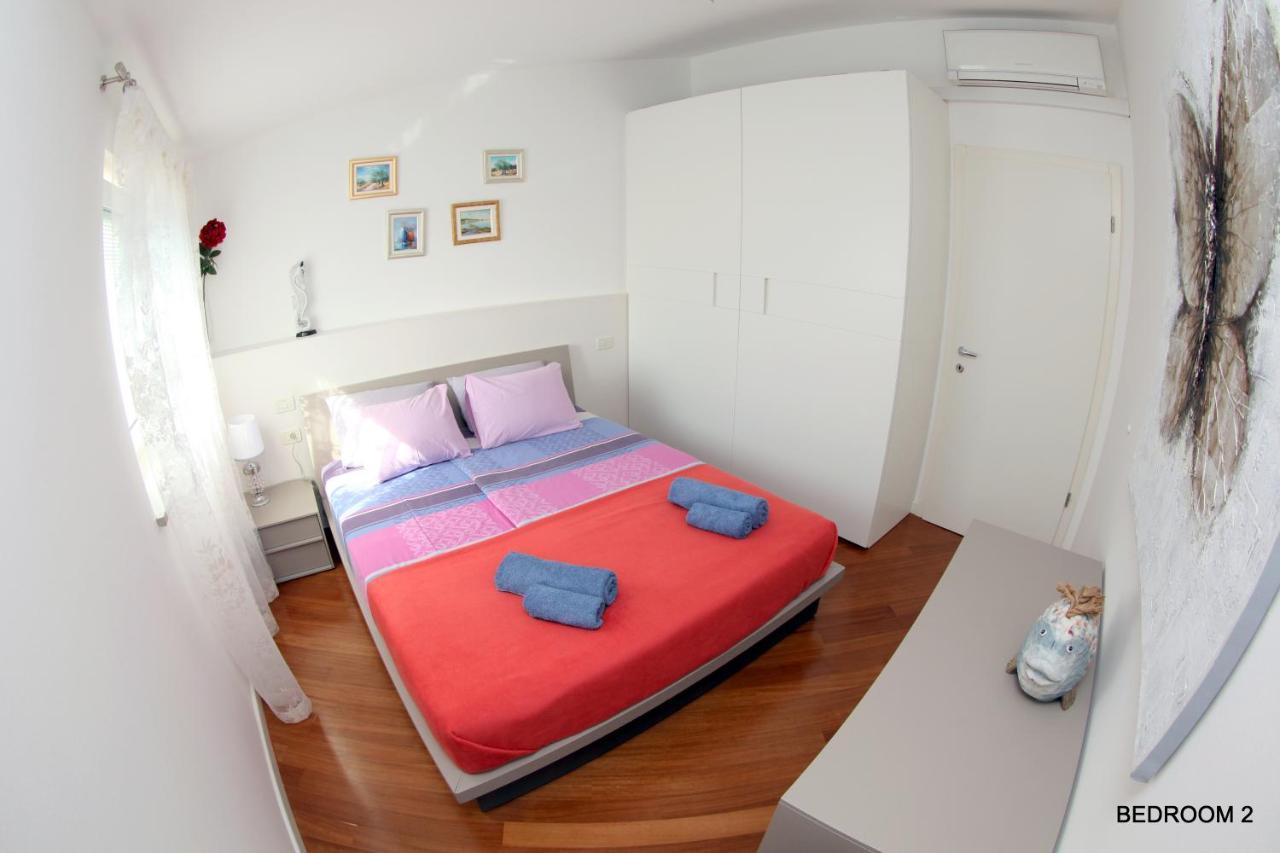 Luxury Marina View Apartment إيزولا المظهر الخارجي الصورة